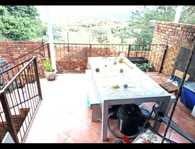 3 BEDROOM CLUSTER FOR SALE IN SOUTH CREST